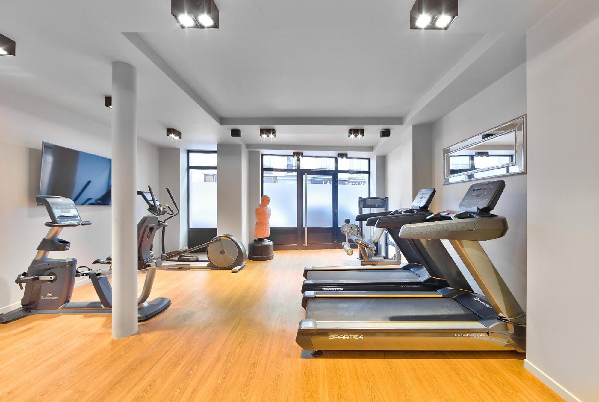 126 - Urban Amazing 3BR Montorgueil Apartment Paris Bagian luar foto